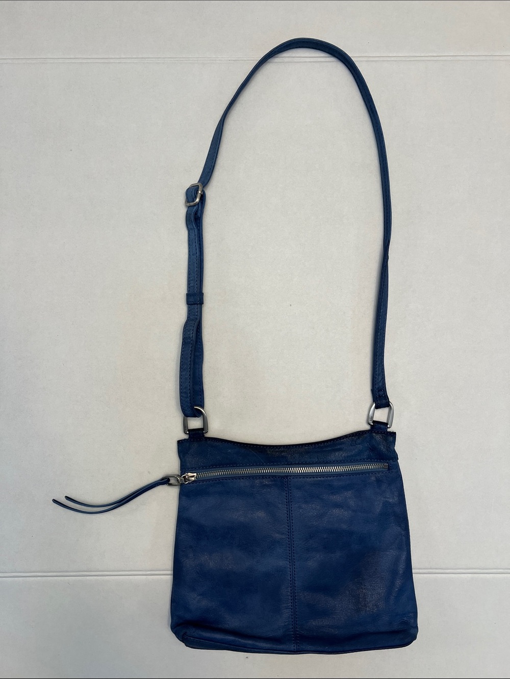 HOBO BLUE LEATHER CROSSBODY BAG WITH SILVER HARDWARE